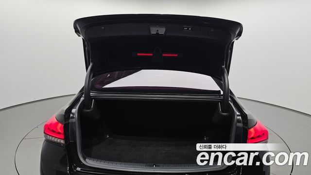 Genesis G80 2.2D AWD Premium Luxury 2018 — фото 33