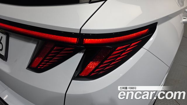 Hyundai Tucson (NX4) Gasoline 1.6 Turbo 2WD N Line Inspiration 2022 — фото 23