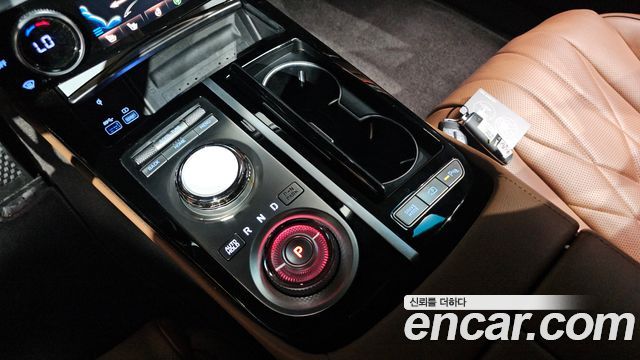 Genesis G80 (RG3) Gasoline 2.5 Turbo AWD 2023 — фото 9