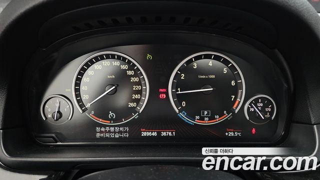 BMW 5 Series (F10) 528i 2012 — фото 8