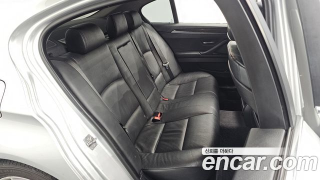 BMW 5 Series (F10) 528i 2012 — фото 11