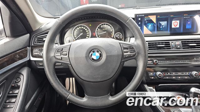 BMW 5 Series (F10) 528i 2012 — фото 13