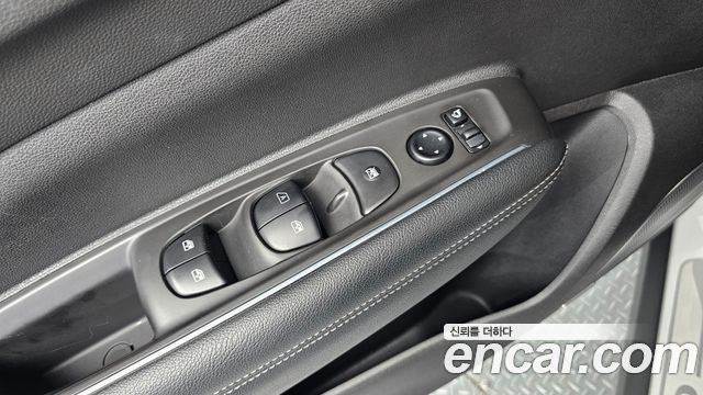Renault Korea QM6 Diesel 4WD RE Signature 2017 — фото 30