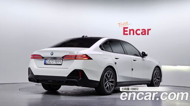 BMW 5 Series (G60) 520i M Sport 2024 — фото 2