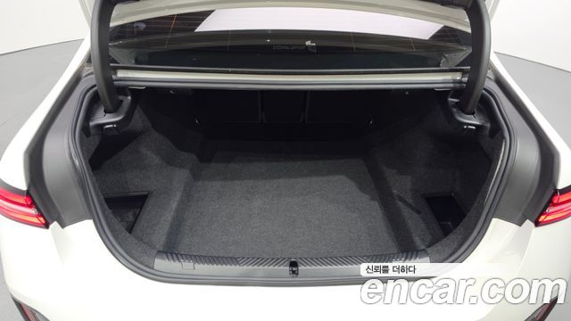 BMW 5 Series (G60) 520i M Sport 2024 — фото 19
