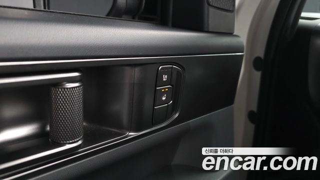 Kia Tasman 2.5T Gasoline 4WD Dynamic 2026 — фото 27