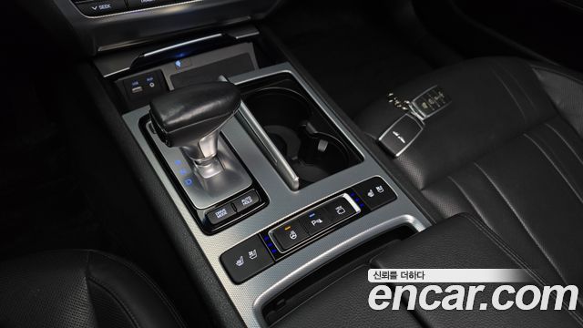 Genesis G80 3.3 GDI AWD Luxury 2018 — фото 9