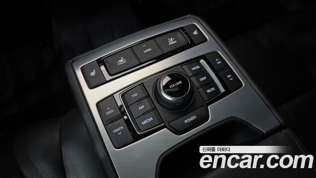 Genesis G80 3.3 GDI AWD Luxury 2018 — фото 17