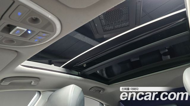 Genesis G80 3.3 GDI AWD Luxury 2018 — фото 19