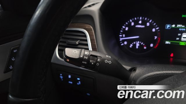 Genesis G80 3.3 GDI AWD Luxury 2018 — фото 27