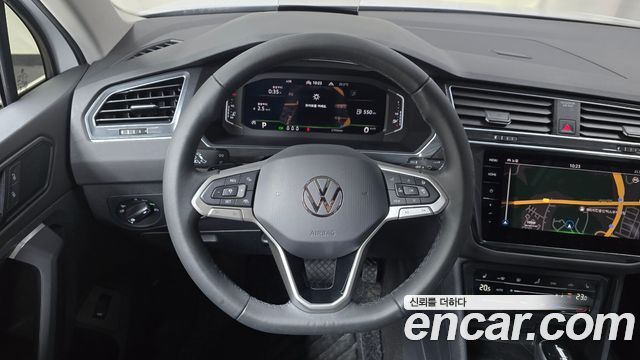 Volkswagen Tiguan (II) 2.0 TDI Prestige 2024 — фото 12