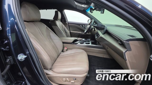 Kia K8 2.5 Gasoline 2WD Noblesse 2022 — фото 10