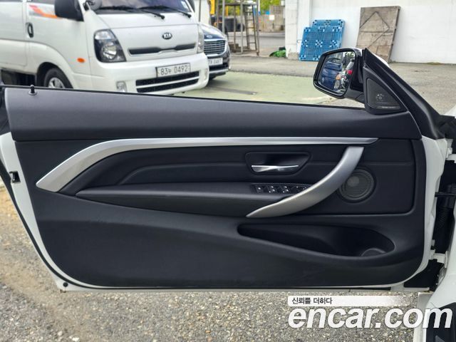 BMW 4 Series (F32) 430i M Sport Convertible 2020 — фото 21