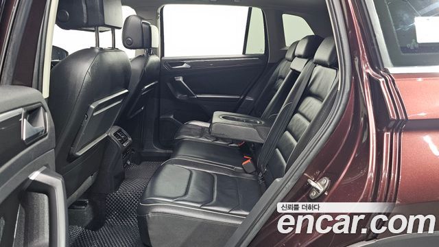 Volkswagen Tiguan (II) 2.0 TDI 4Motion Prestige 2018 — фото 11