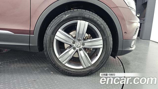 Volkswagen Tiguan (II) 2.0 TDI 4Motion Prestige 2018 — фото 21