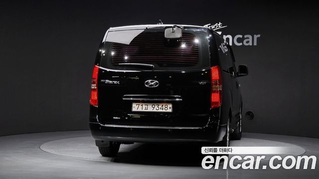 Hyundai Grand Starex Wagon 12-Seater Smart 2019 — фото 4