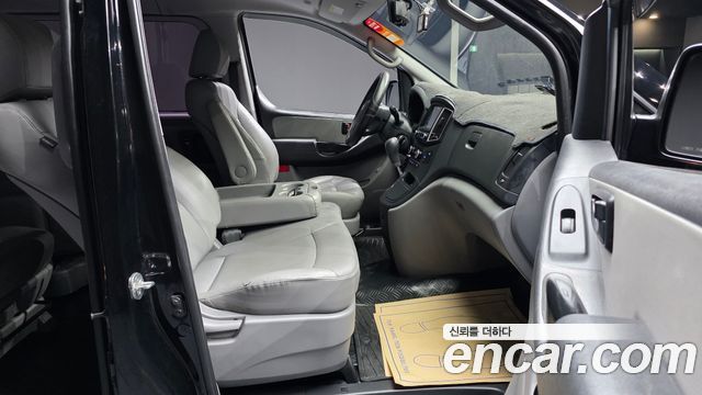 Hyundai Grand Starex Wagon 12-Seater Smart 2019 — фото 26