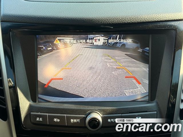 KG Mobility (SsangYong) Tivoli LX 2WD HI-DLX 2015 — фото 9