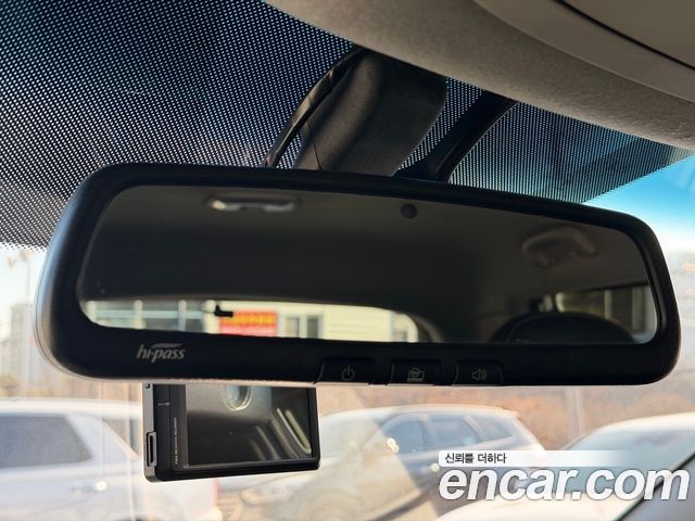KG Mobility (SsangYong) Tivoli LX 2WD HI-DLX 2015 — фото 16