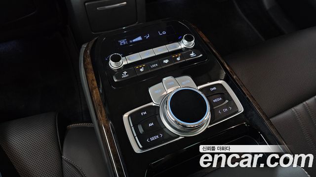 Genesis G90 3.8 AWD Premium Luxury 2021 — фото 30