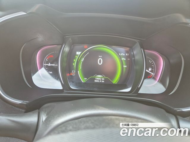 Renault Korea QM6 2.0 GDe PREMIERE 2WD 2025 — фото 9