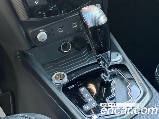 KG Mobility (SsangYong) Tivoli Diesel LX 2WD 2017 — фото 19
