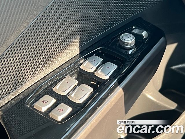KG Mobility (SsangYong) Tivoli Diesel LX 2WD 2017 — фото 21