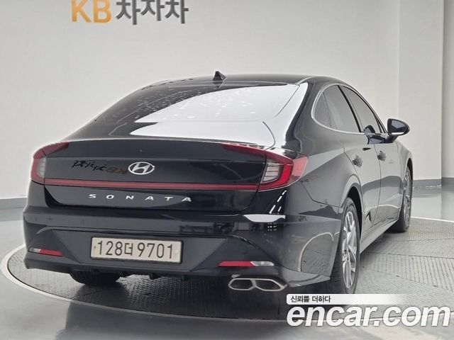 Hyundai Sonata (DN8) 1.6 Turbo Modern 2022 — фото 3