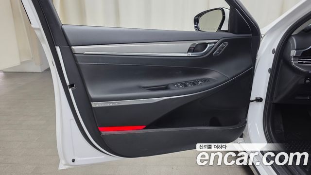Hyundai Grandeur (IG) 3.0 LPi Exclusive 2022 — фото 24