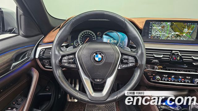 BMW 5 Series (G30) 530i M Sport Package Plus 2017 — фото 13