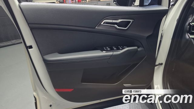 Kia Sportage (V) Gasoline 1.6 Turbo 2WD Nobleless 2022 — фото 24