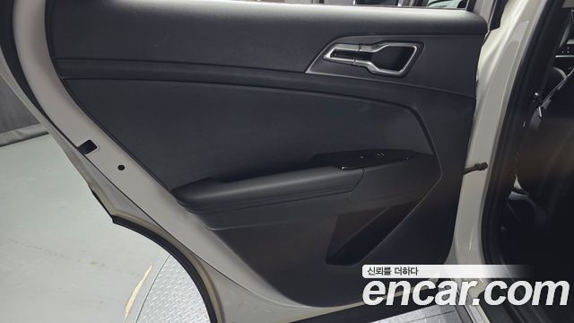 Kia Sportage (V) Gasoline 1.6 Turbo 2WD Nobleless 2022 — фото 25