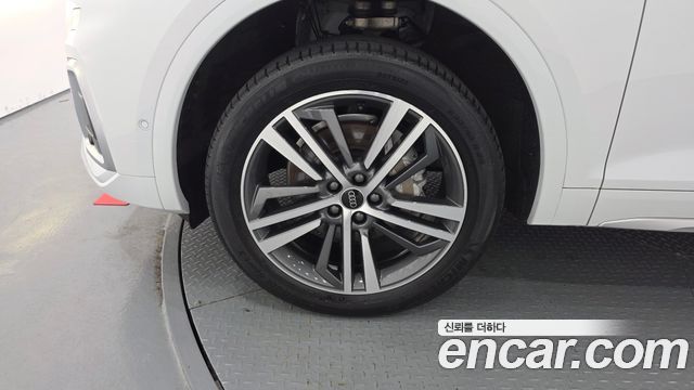 Audi Q5 (FY) 45 TFSI Quattro Premium 2023 — фото 5