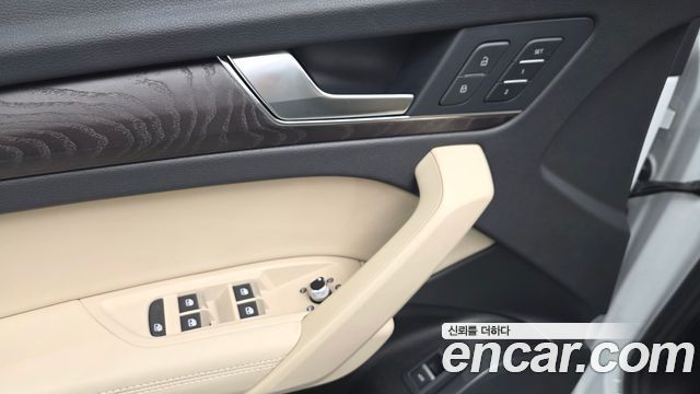 Audi Q5 (FY) 45 TFSI Quattro Premium 2023 — фото 29