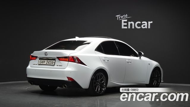 Lexus IS250 F-Sport XE30 2014 — фото 2