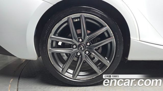 Lexus IS250 F-Sport XE30 2014 — фото 5