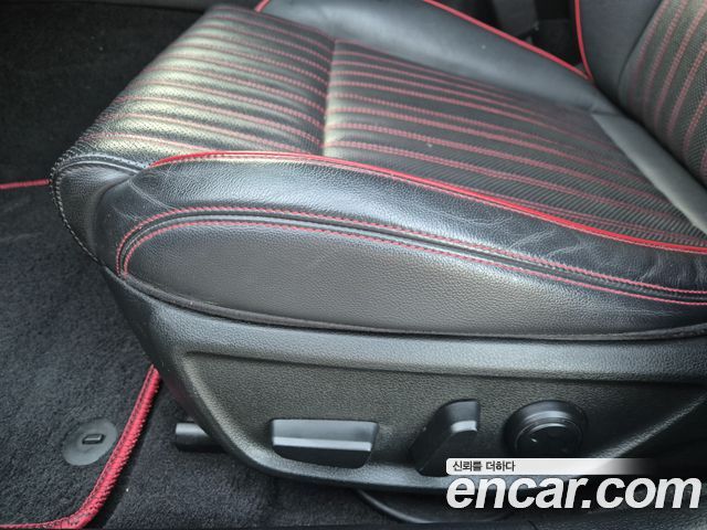 Genesis G70 2.0T AWD Sport Package 2018 — фото 22