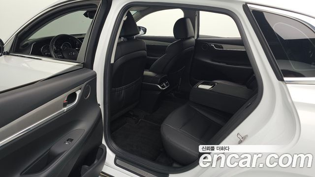 Hyundai Grandeur (IG) 3.0 LPi Rent Car Modern 2023 — фото 12