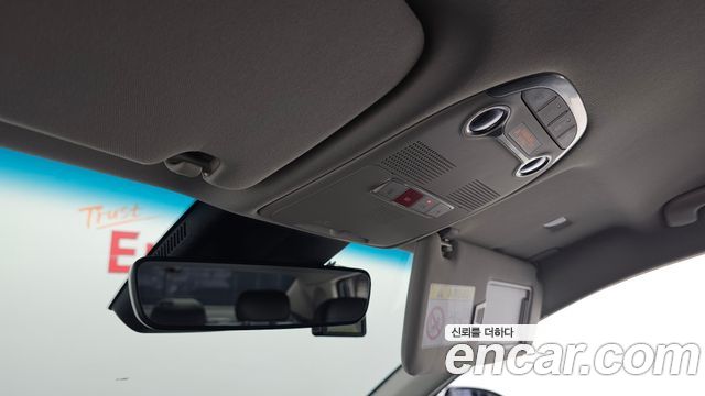 Hyundai Grandeur (IG) 3.0 LPi Rent Car Modern 2023 — фото 19