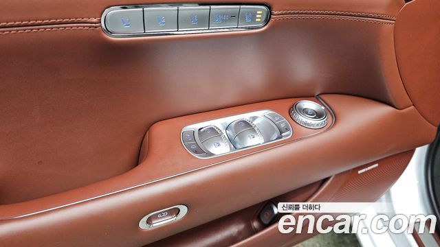 Genesis G90 (RS4) Gasoline 3.5 Turbo e-S/C AWD 2023 — фото 17