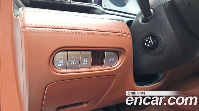 Genesis G90 (RS4) Gasoline 3.5 Turbo e-S/C AWD 2023 — фото 18
