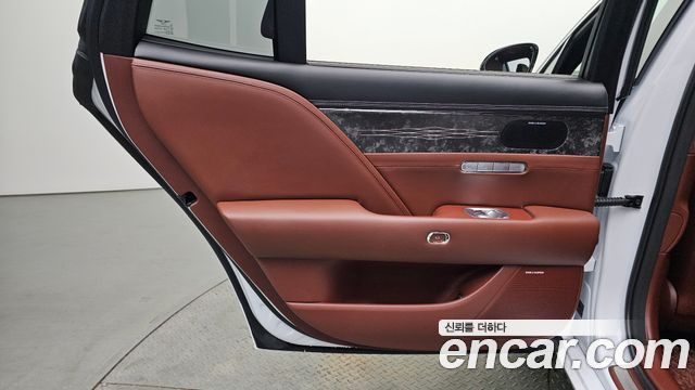 Genesis G90 (RS4) Gasoline 3.5 Turbo e-S/C AWD 2023 — фото 31