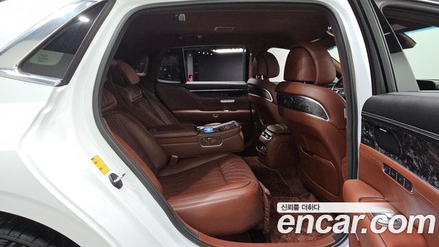 Genesis G90 (RS4) Gasoline 3.5 Turbo e-S/C AWD 2023 — фото 32