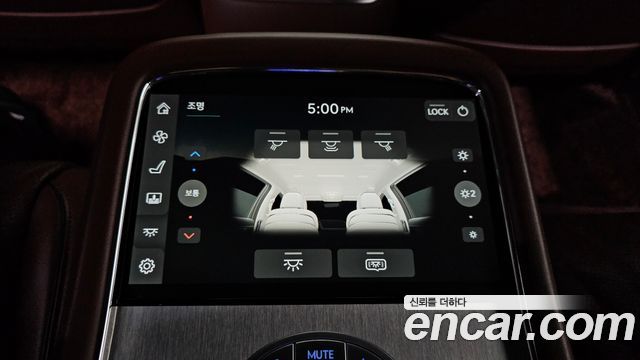Genesis G90 (RS4) Gasoline 3.5 Turbo e-S/C AWD 2023 — фото 46