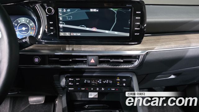 Kia K5 (III) 2.0 Noblesse 2023 — фото 19