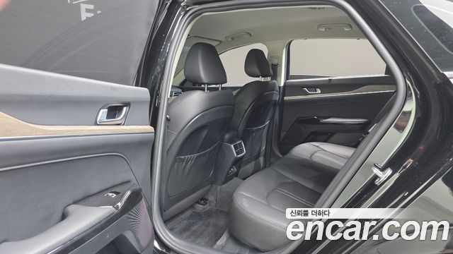 Kia K5 (III) 2.0 Noblesse 2023 — фото 22