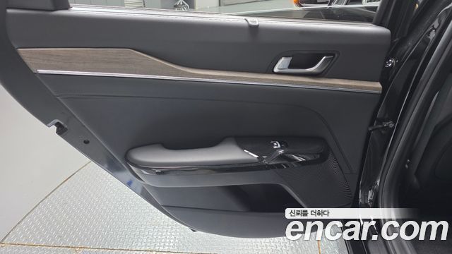 Kia K5 (III) 2.0 Noblesse 2023 — фото 31
