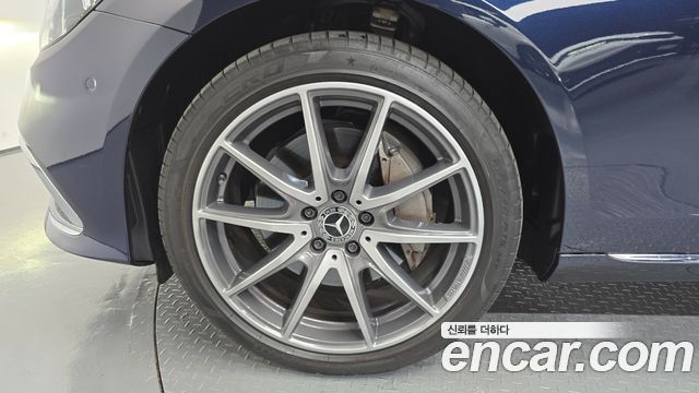 Mercedes-Benz E-Class (W213) E300e 4MATIC Exclusive 2022 — фото 5