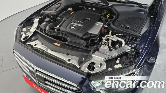 Mercedes-Benz E-Class (W213) E300e 4MATIC Exclusive 2022 — фото 6