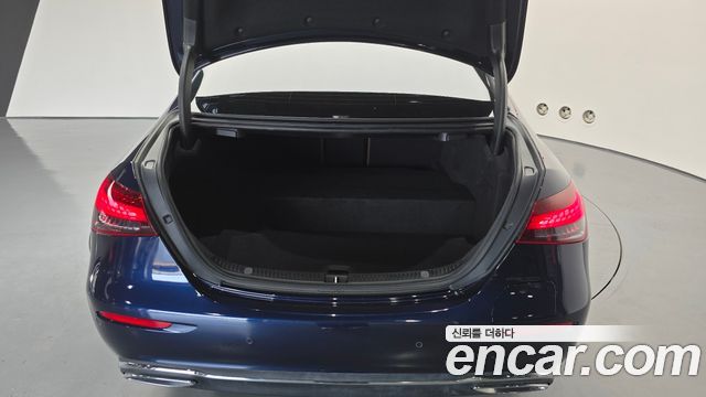 Mercedes-Benz E-Class (W213) E300e 4MATIC Exclusive 2022 — фото 35